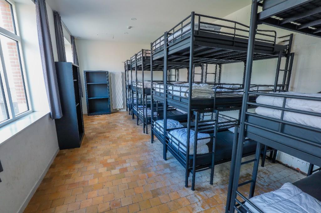 Slaapzaal stapelbedden